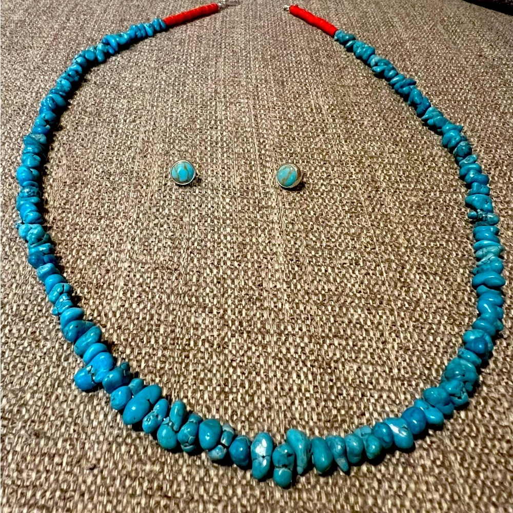 Native American Turquoise beaded necklace with matching stud earrings. :)